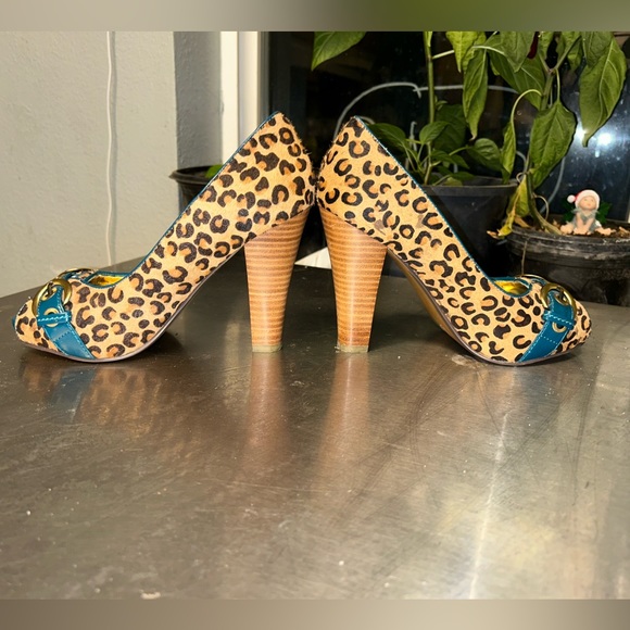 Naughty monkey leopard print, high heeled, open toe women’s size 6 - Picture 3 of 9